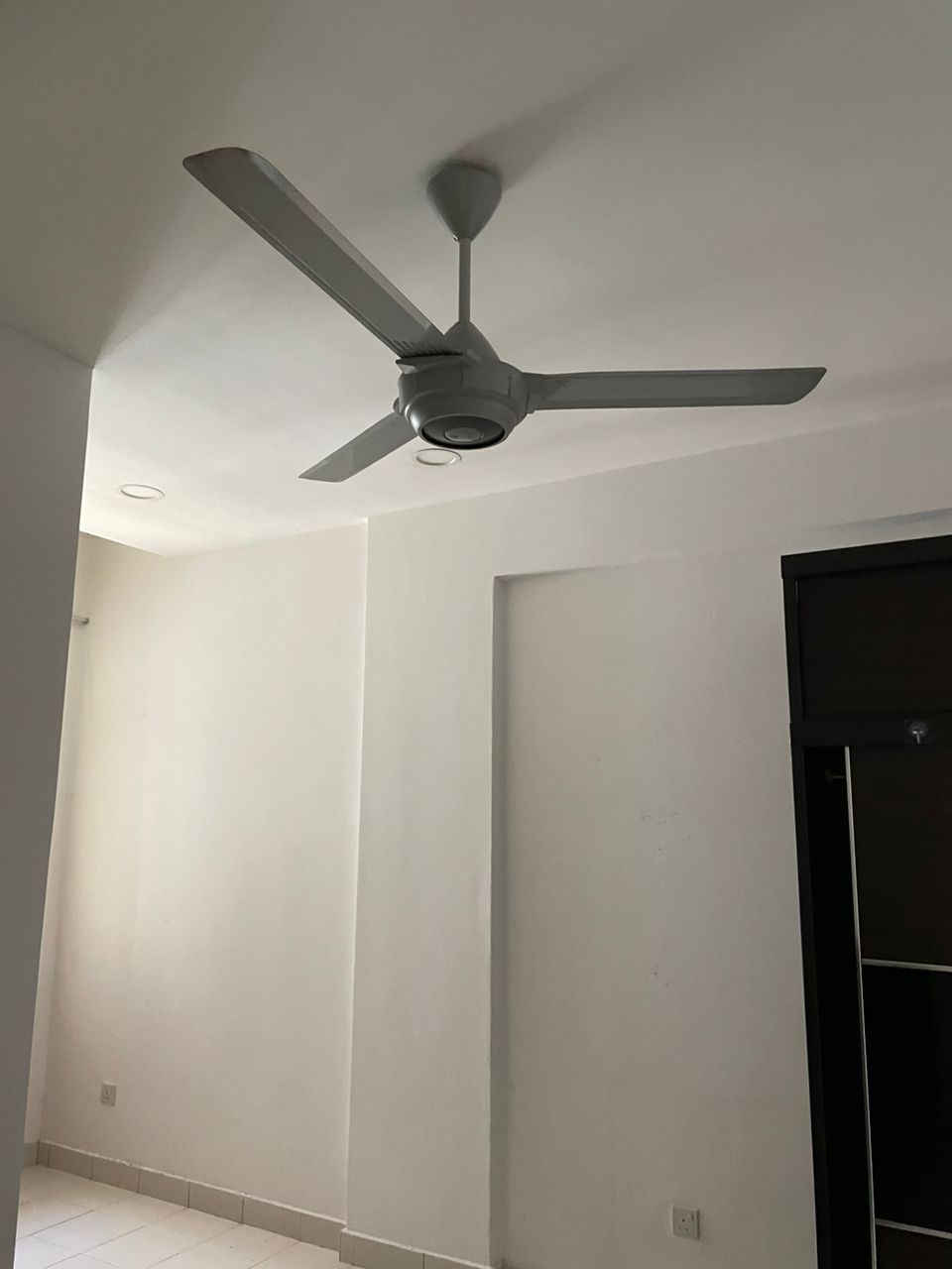 Rent Fortune Avenue Condo, Kepong with Zero Deposit Room for rent in