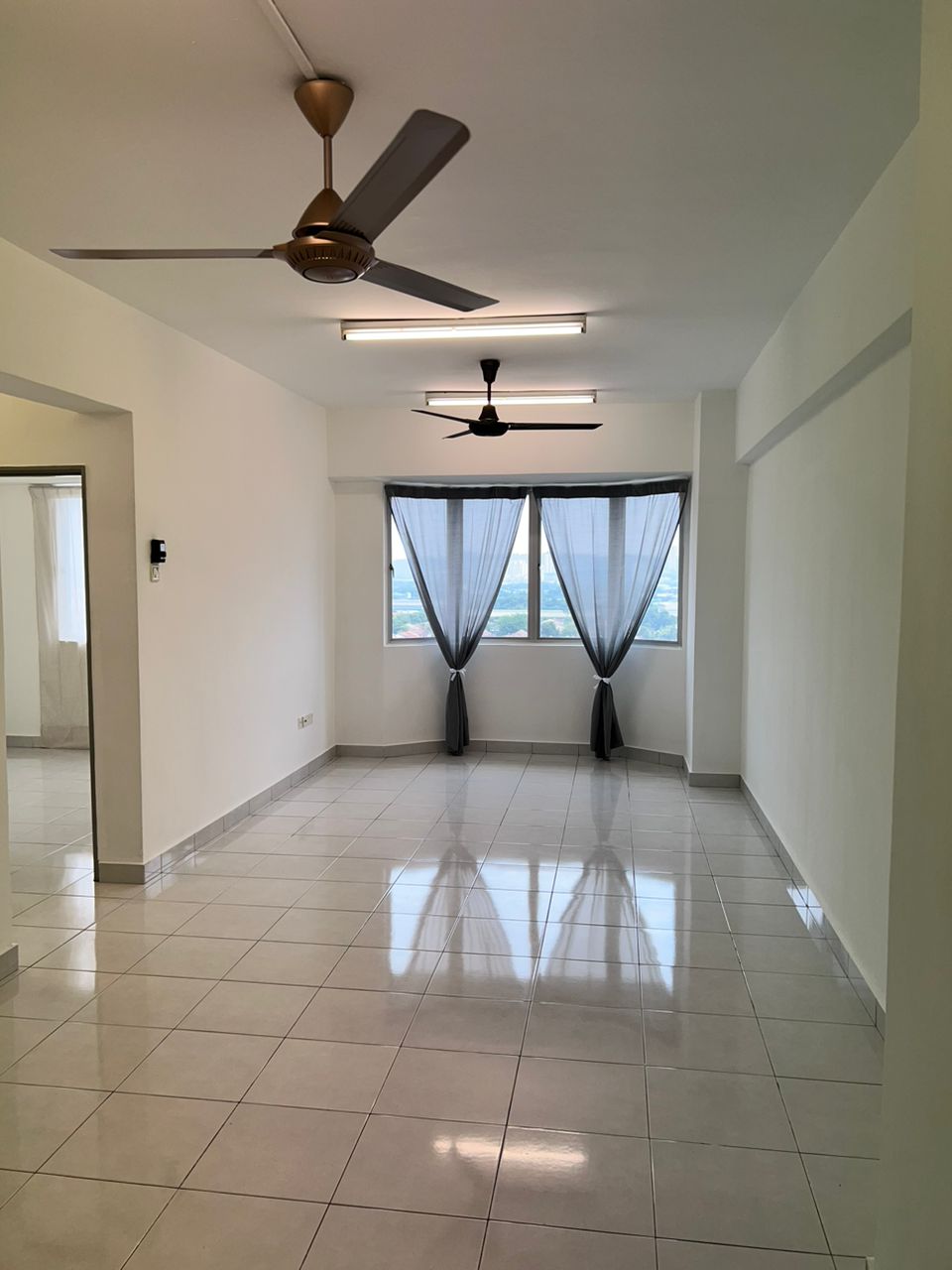 Rent Main Place Residence, UEP Subang Jaya with Zero Deposit 3 room