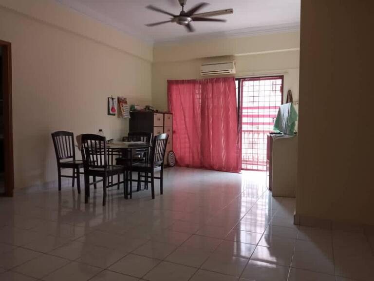 Rent Sri Manja Court with Zero Deposit 3 room Highrise for rent in Petaling Jaya, Selangor