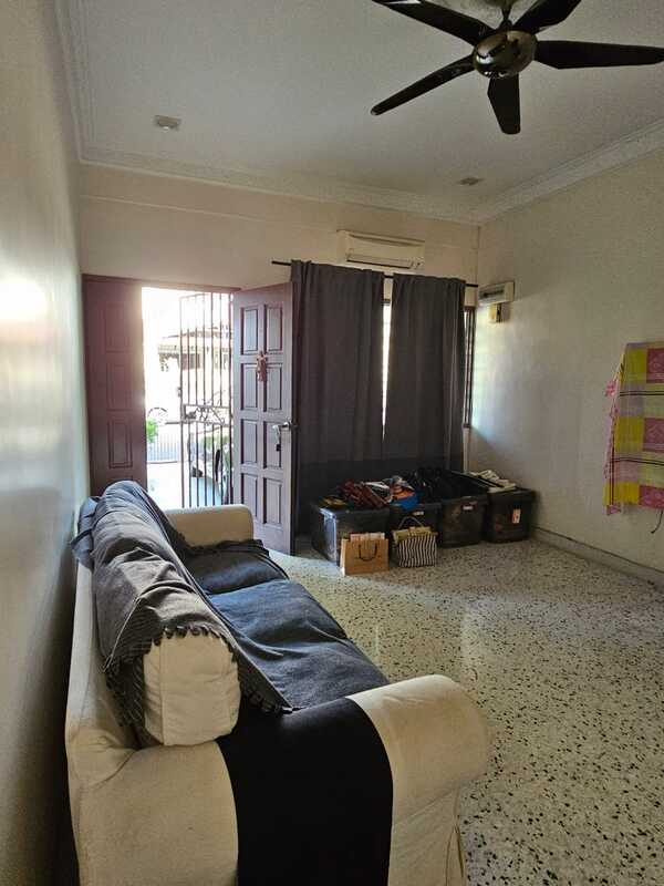 Rent Bangsar, Kuala Lumpur with Zero Deposit 2 room Landed for rent