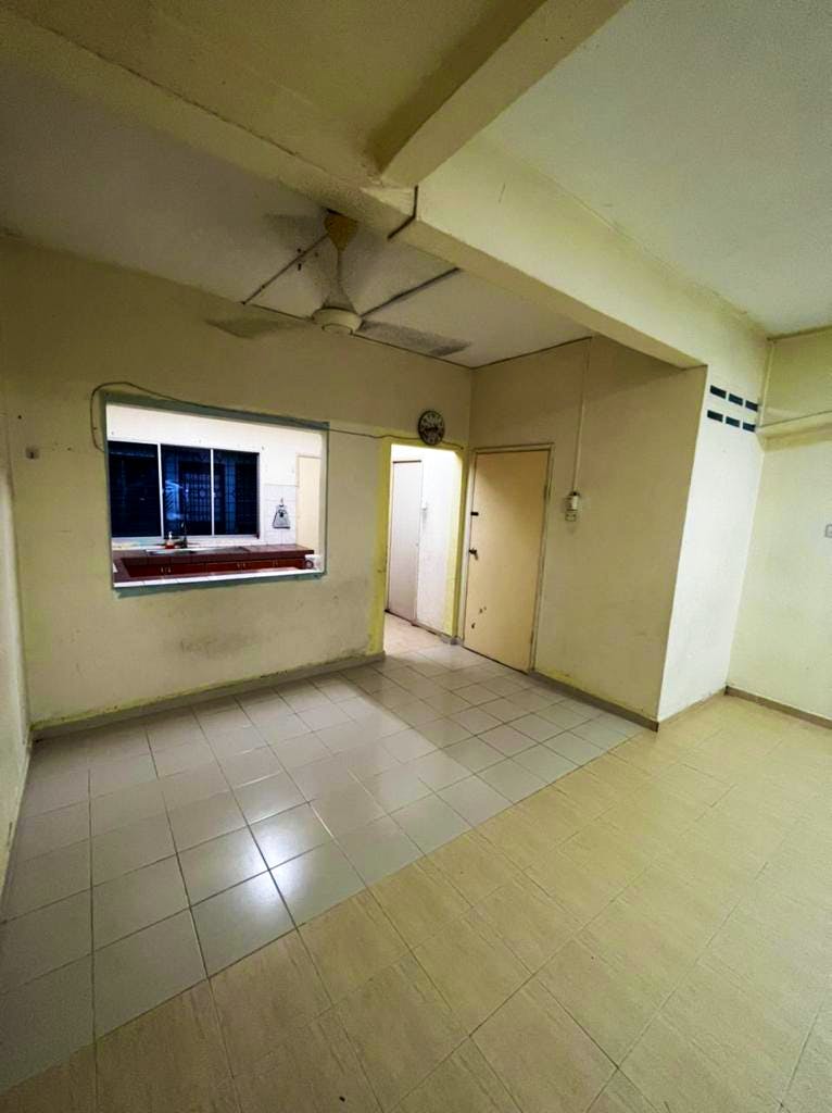 Rent Taman Sri Rampai 2 Sty House For Rent with Zero Deposit 3 room