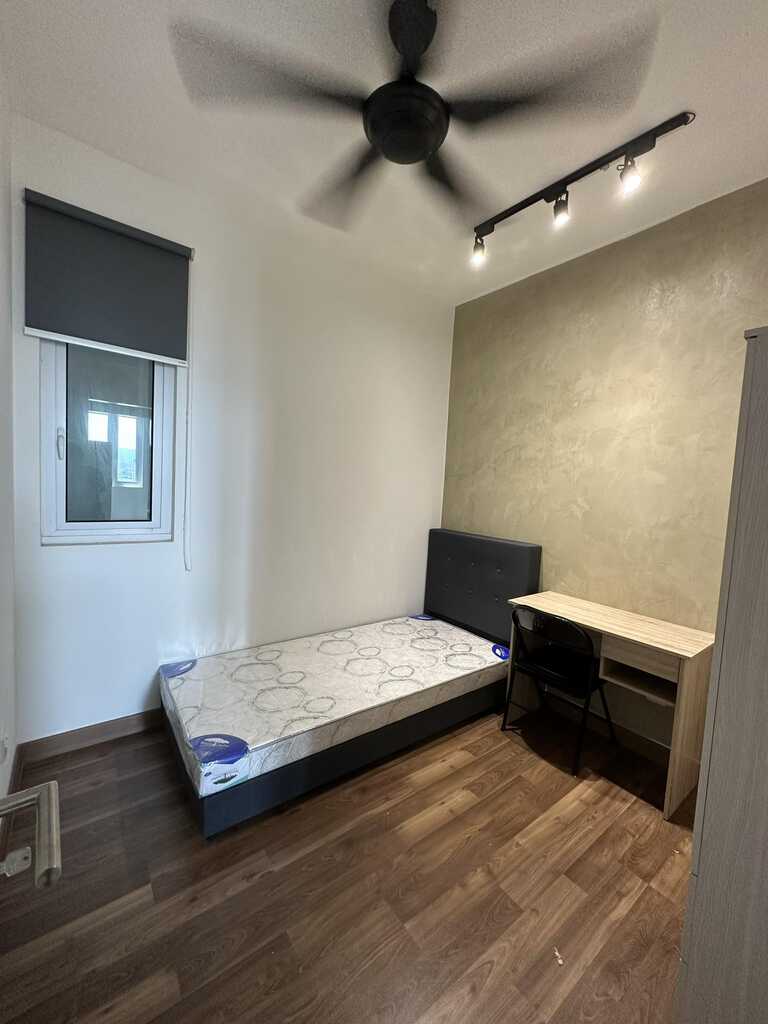 Rent Sentul Point Suite Apartments with Zero Deposit Room for rent in