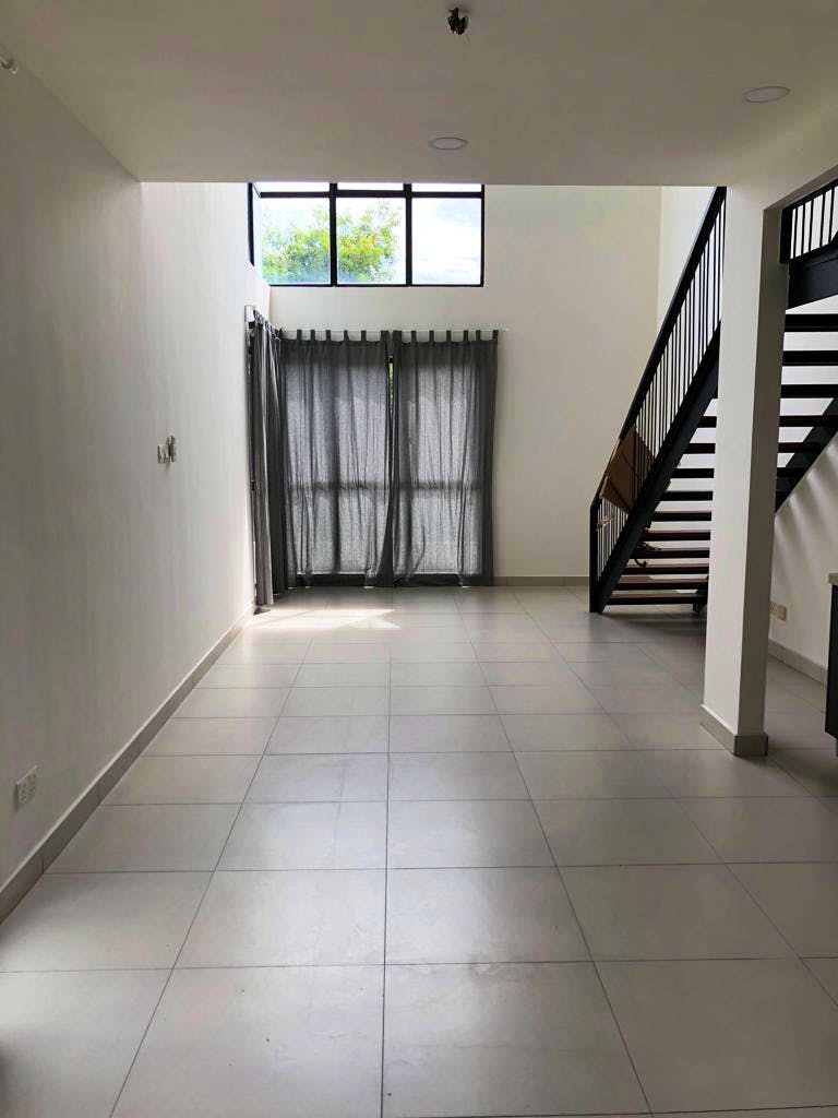 Rent Sawtelle Suites Cyberjaya, Cyberjaya with Zero Deposit 1 room Highrise for rent in