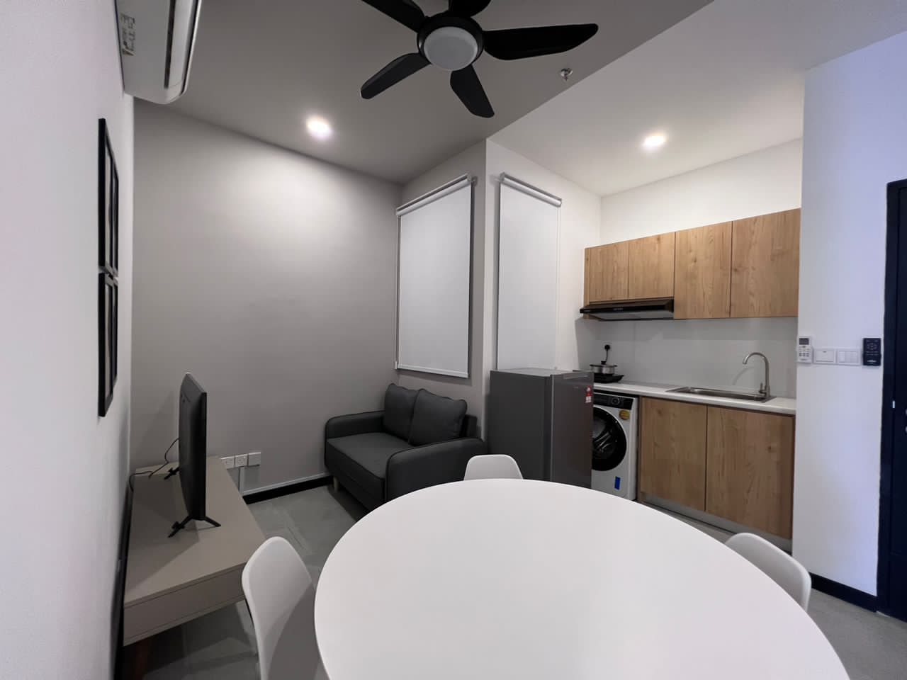 Rent 3rdNvenue , Neu Suite Kuala Lumpur with Zero Deposit 2 room Highrise for rent in Kuala