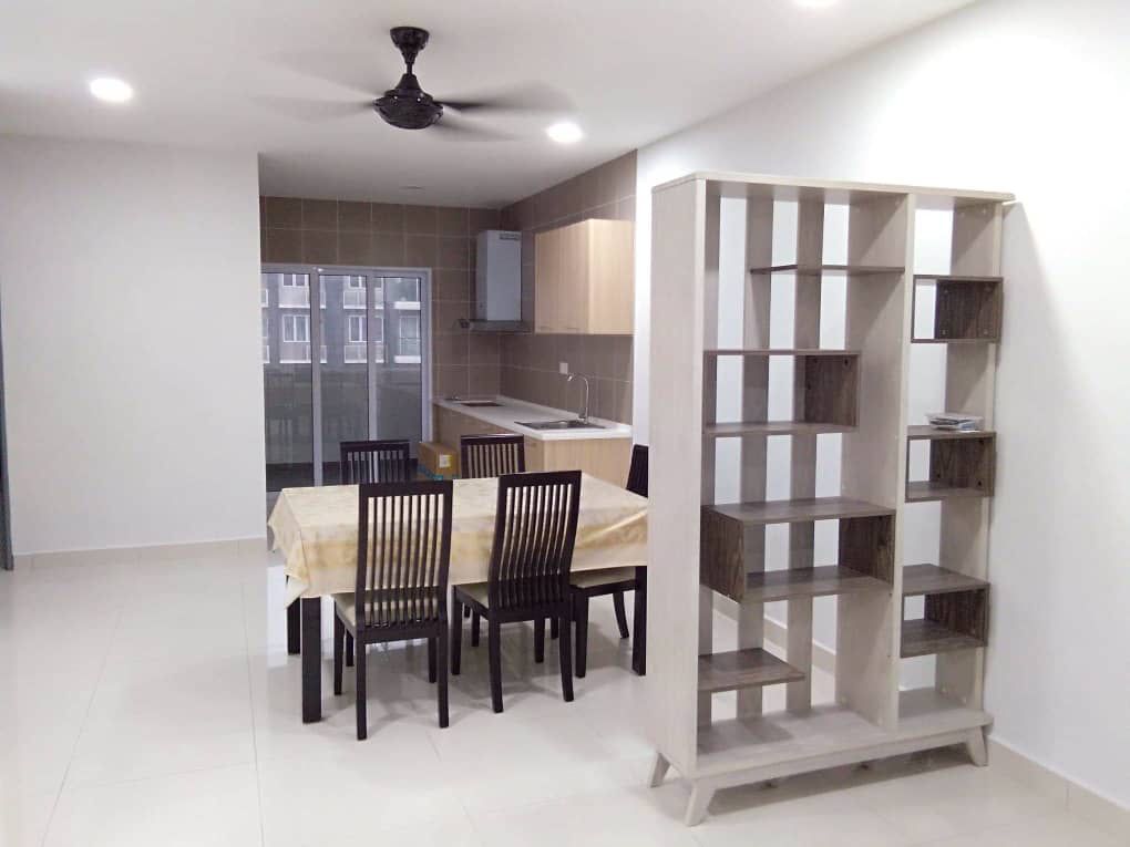 House For Sale Aurora Residence Lake Side City, Puchong Condo For