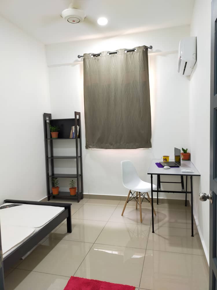 Rent Goodyear Court 10, UEP Subang Jaya with Zero Deposit Room for rent in Subang Jaya