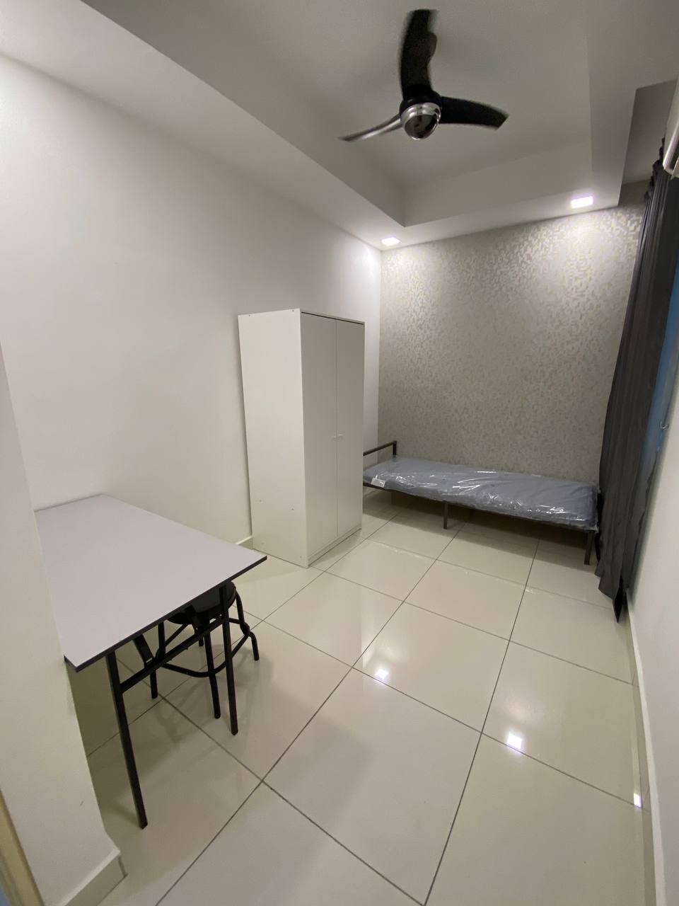 Rent Central Residence, Sungai Besi with Zero Deposit Room for rent