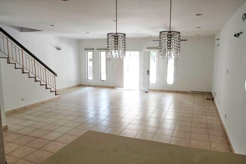 Rent Canal Gardens, Kota Kemuning with Zero Deposit 4 room Landed for