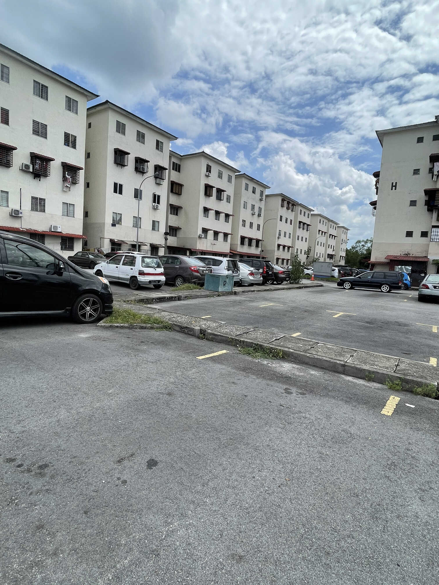 Rent Puchong Utama Court 1, Bandar Puchong Utama with Zero Deposit 3